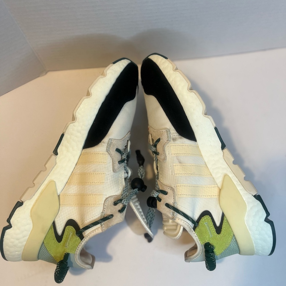 Adidas - Picture 3 of 14